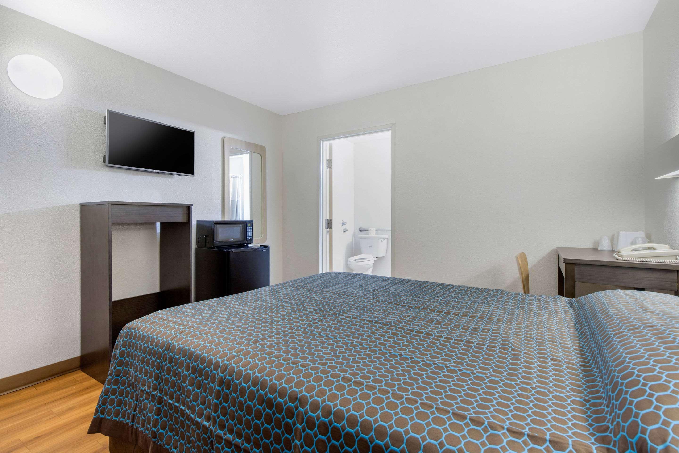 Rodeway Inn Winston Salem Route 52 Zewnętrze zdjęcie
