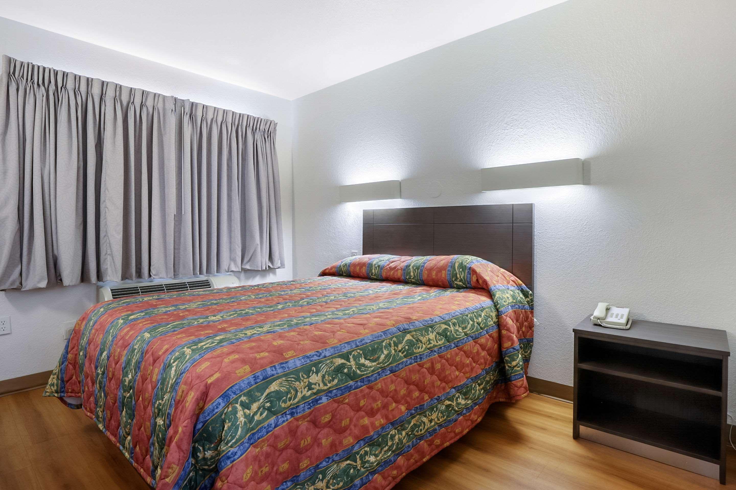 Rodeway Inn Winston Salem Route 52 Zewnętrze zdjęcie
