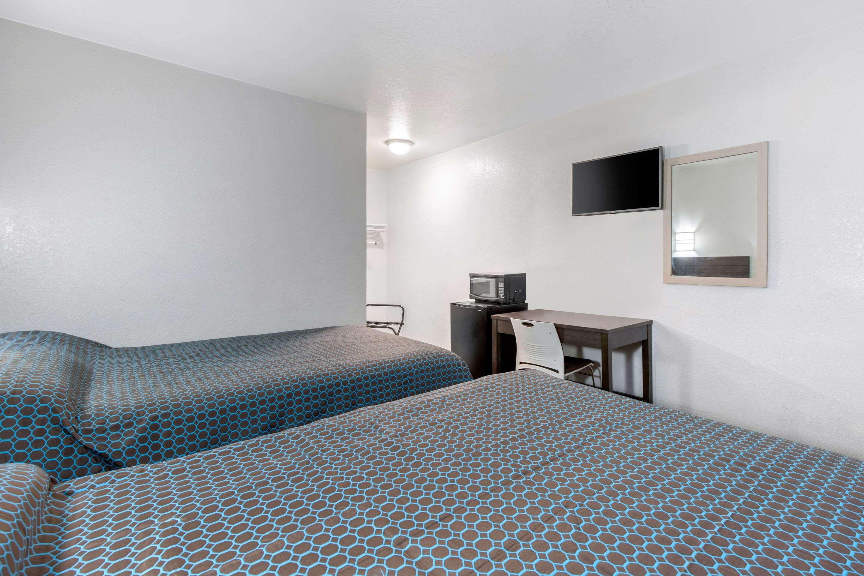 Rodeway Inn Winston Salem Route 52 Zewnętrze zdjęcie