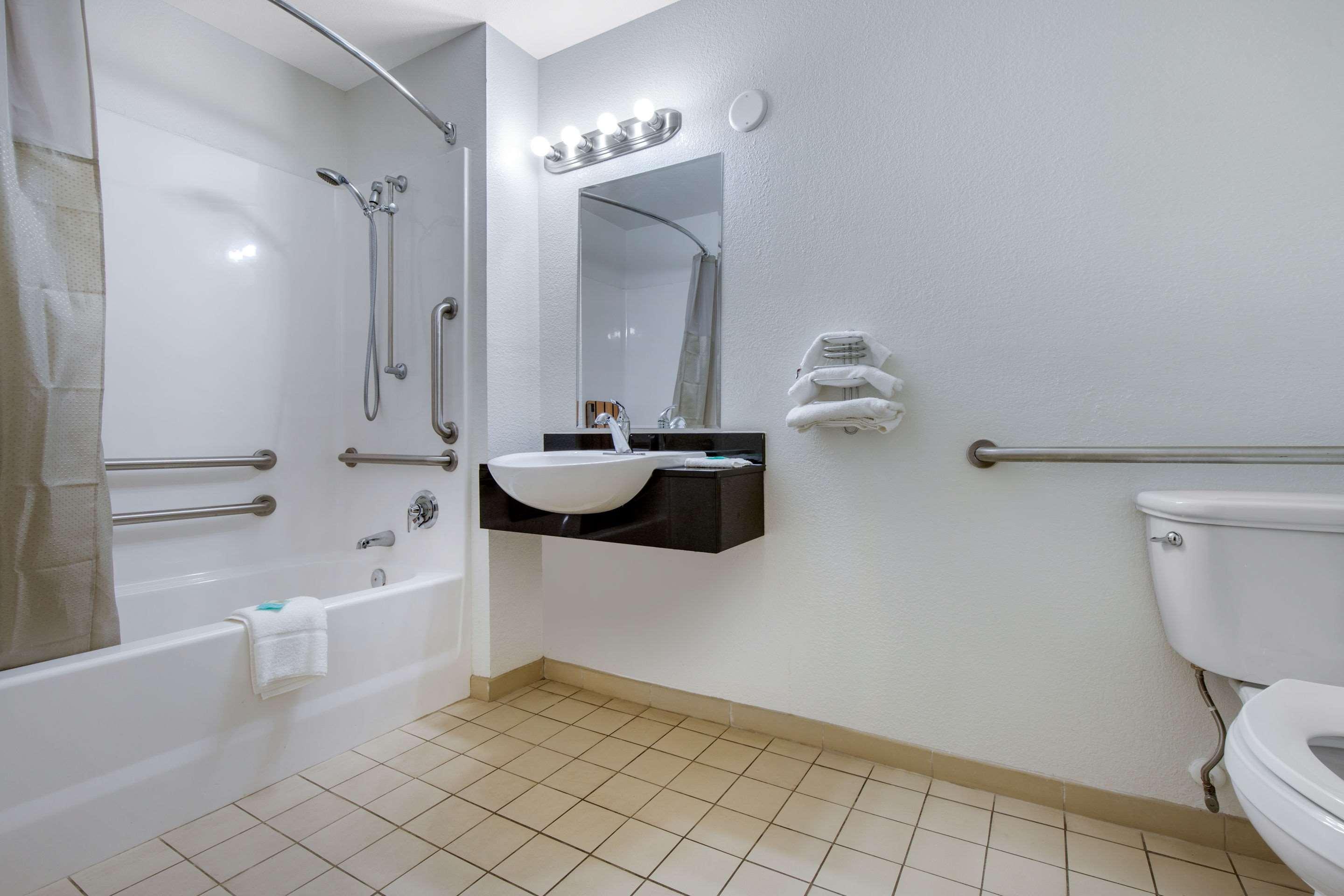 Rodeway Inn Winston Salem Route 52 Zewnętrze zdjęcie