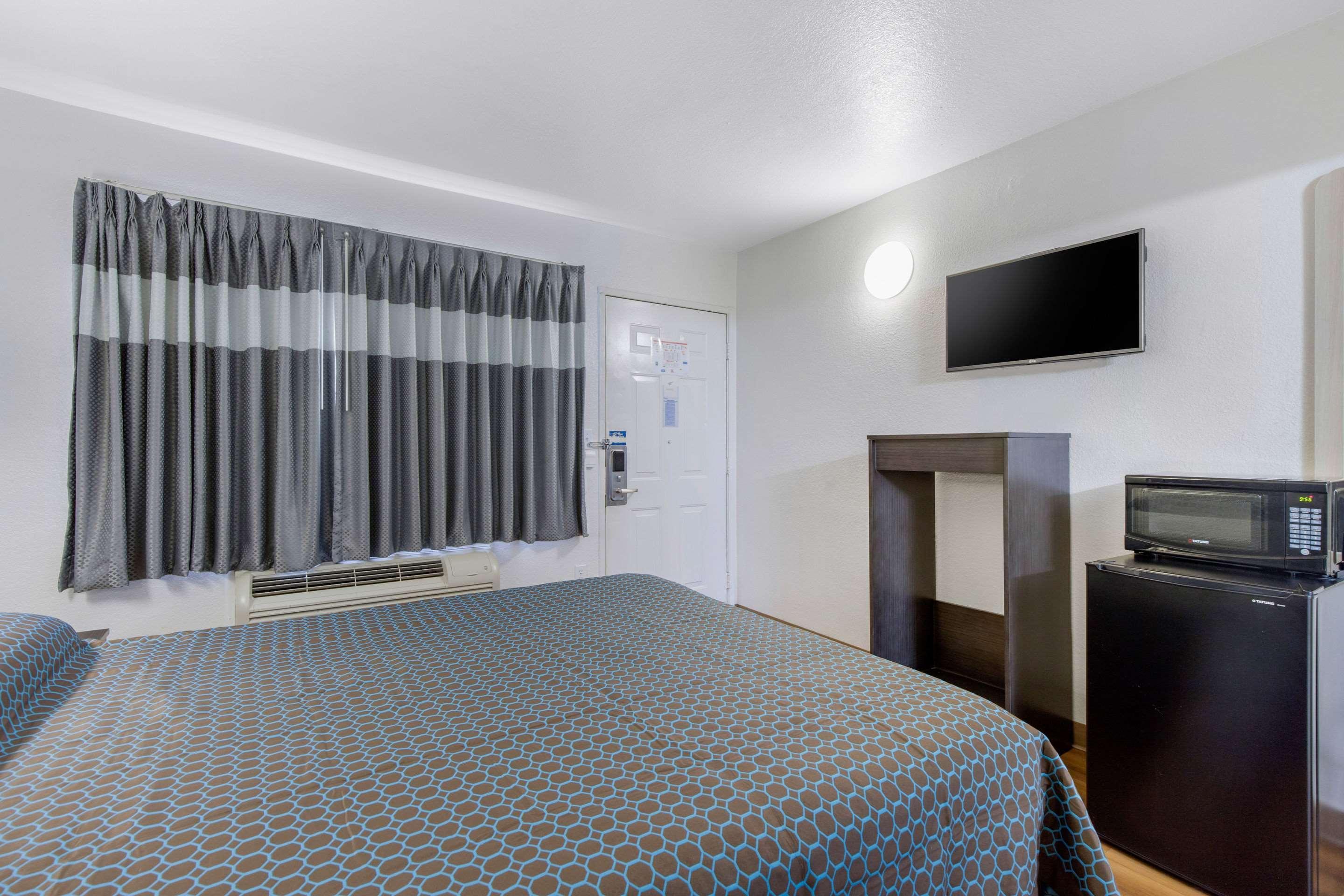 Rodeway Inn Winston Salem Route 52 Zewnętrze zdjęcie