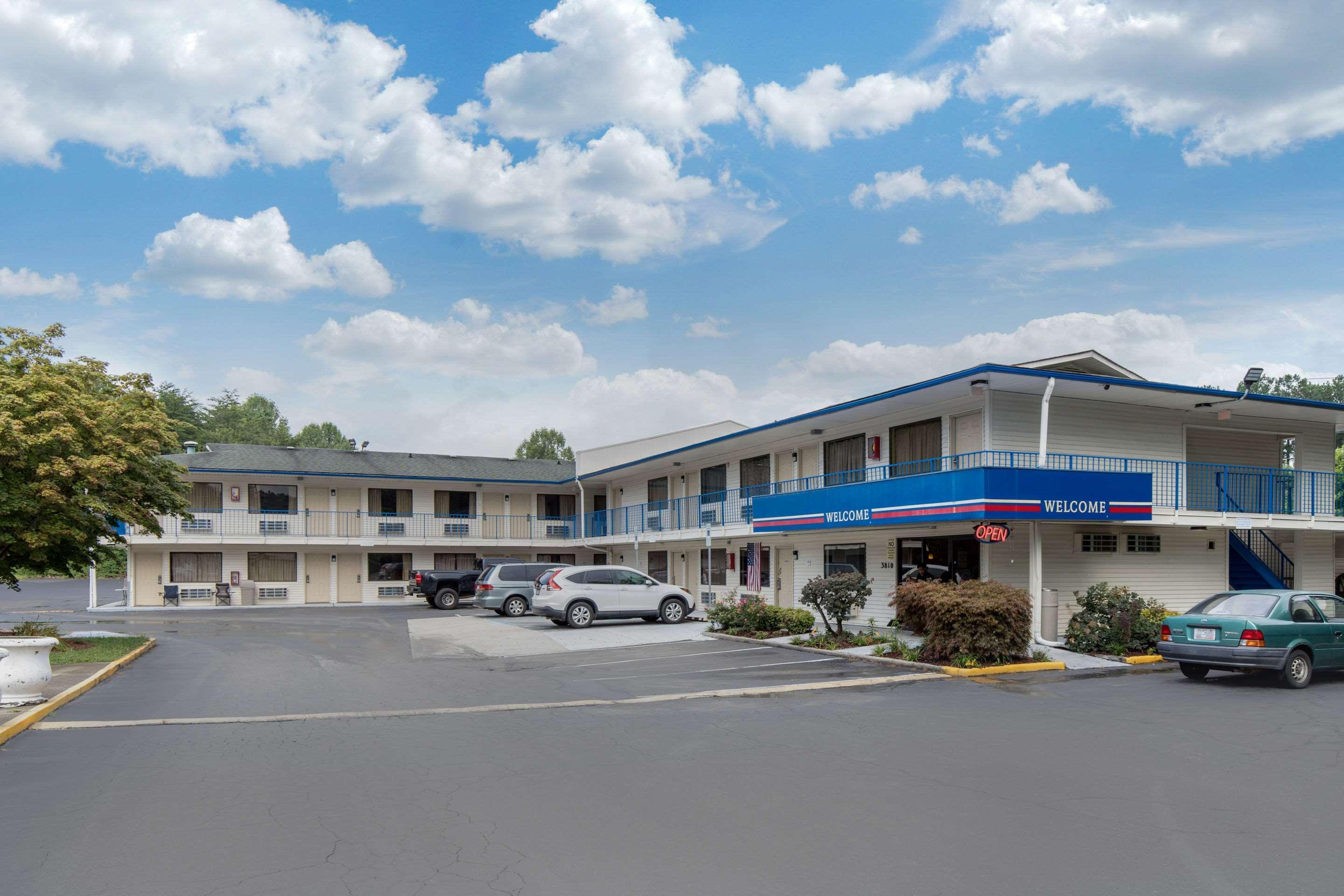 Rodeway Inn Winston Salem Route 52 Zewnętrze zdjęcie