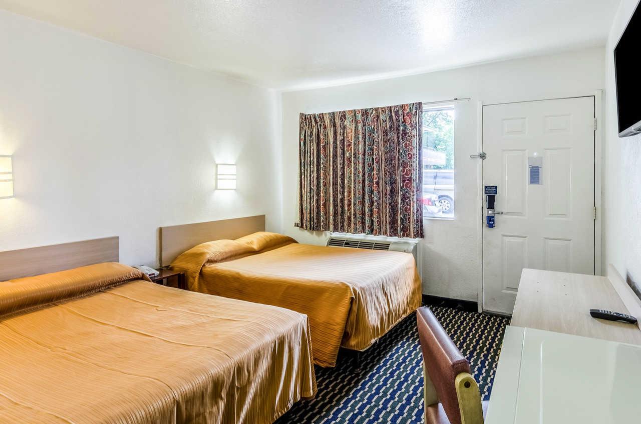 Rodeway Inn Winston Salem Route 52 Zewnętrze zdjęcie