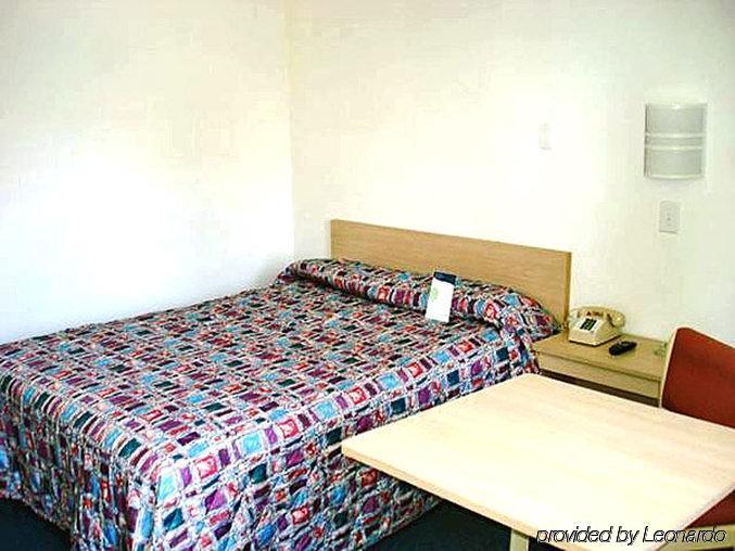 Rodeway Inn Winston Salem Route 52 Zewnętrze zdjęcie