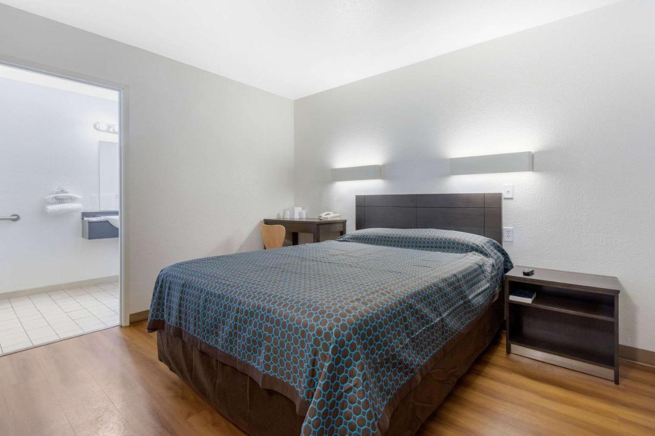 Rodeway Inn Winston Salem Route 52 Zewnętrze zdjęcie